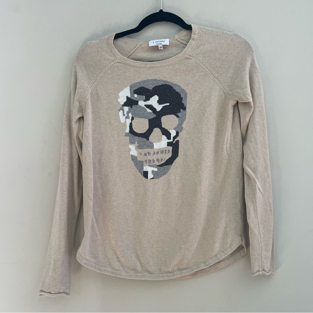 J.society woman’s tan  skull 100% cotton pullover scoop sweater